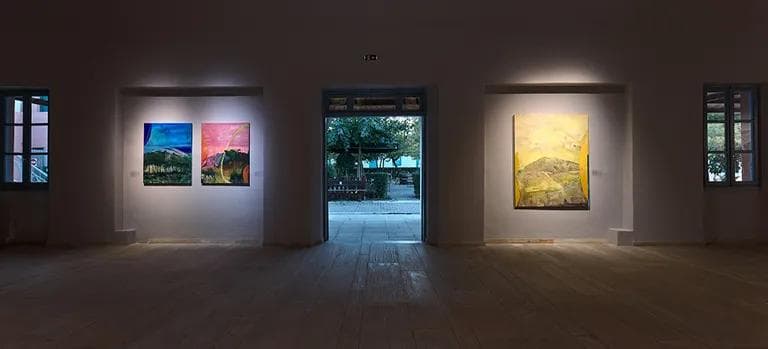 a room with paintings into the Othonian Court, facing to the exit of the Hall